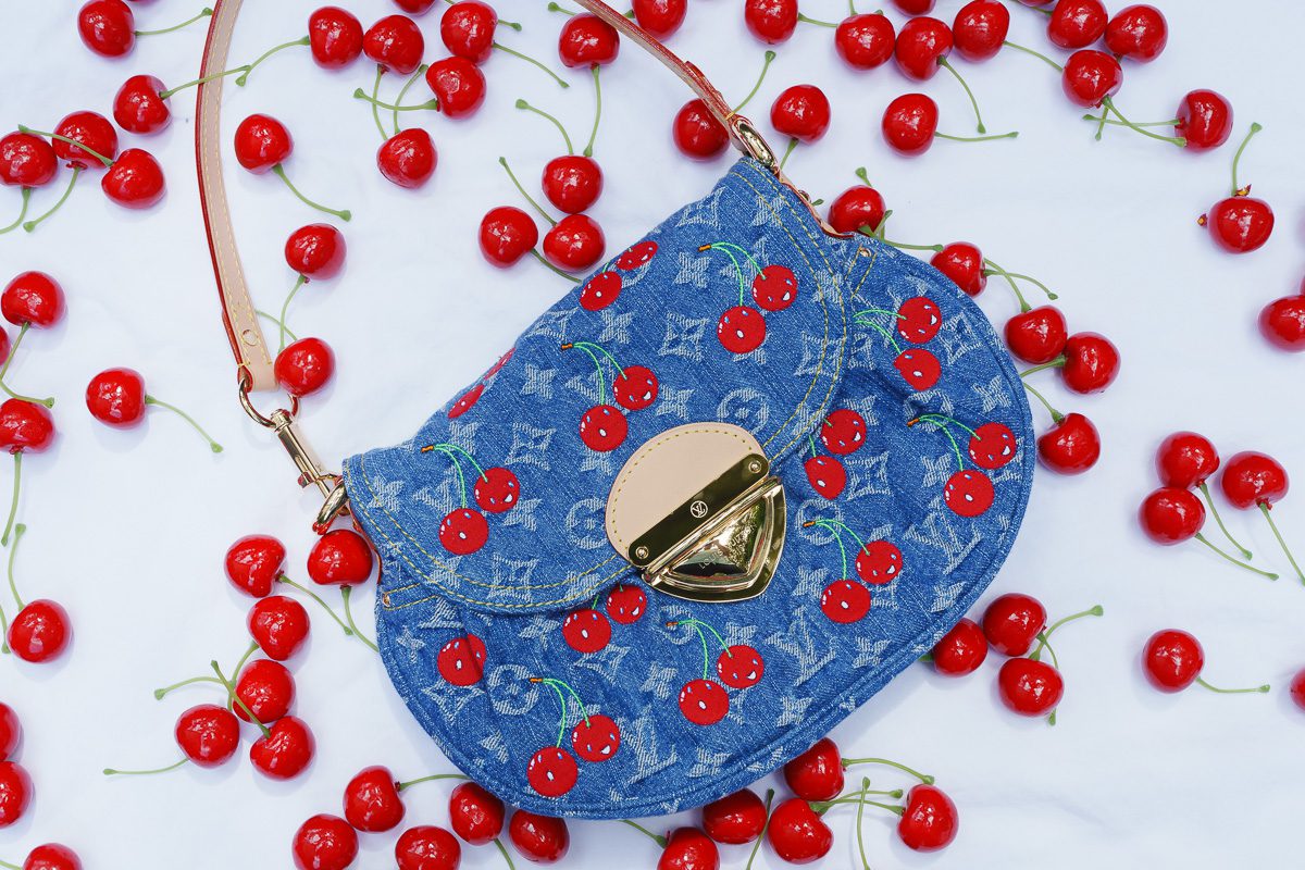 Louis Vuitton x Murakami Sunset Bag Louis Vuitton x Murakami Sunset Bag