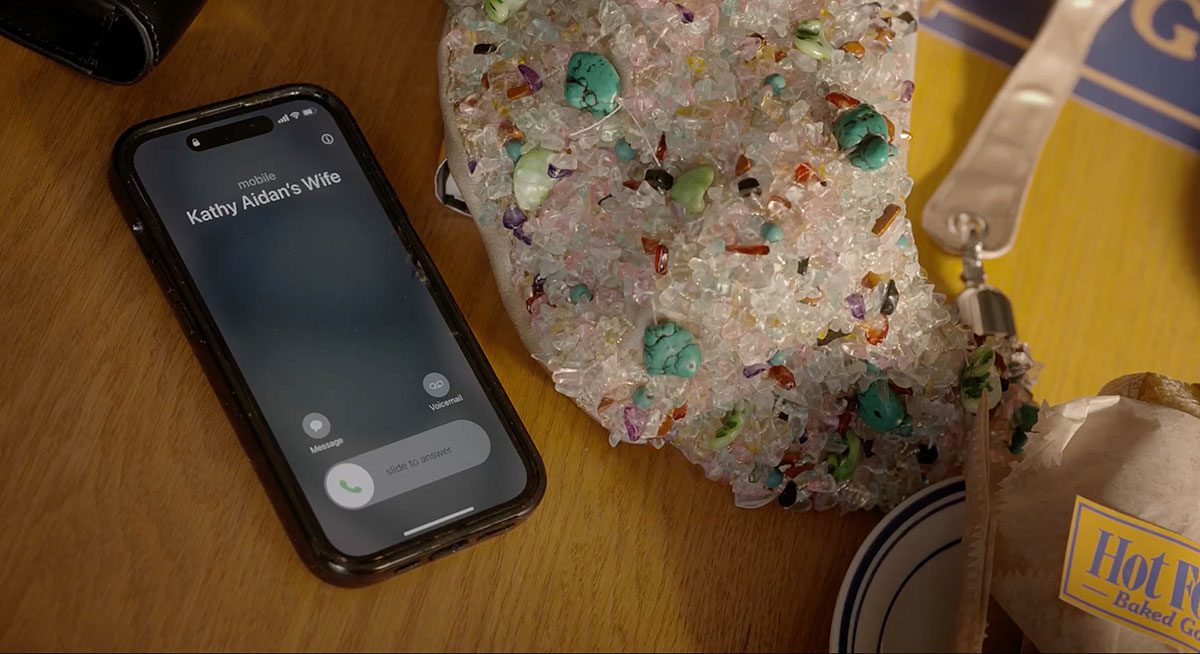 And Just Like That S02E03 Carrie Jeweled Bag And Just Like That S02E03 Carrie Jeweled Bag