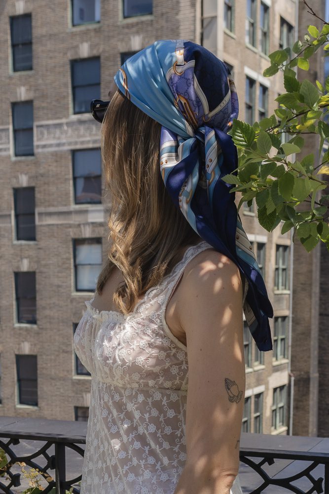 How To 3 Ways to Style the Iconic Gucci Silk Scarf 3 How To 3 Ways to Style the Iconic Gucci Silk Scarf 3