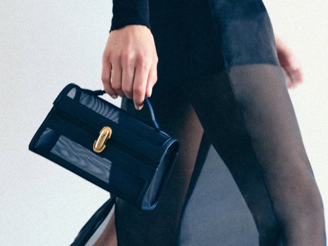 Savette Mesh Pochette