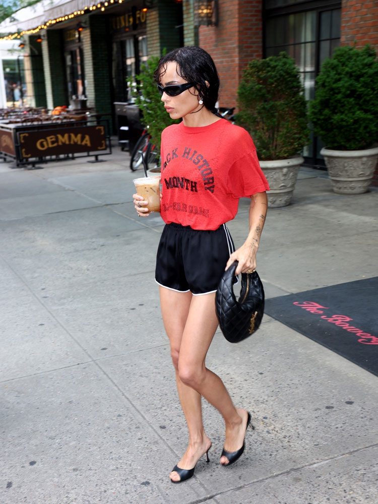 Zoe Kravitz Saint Laurent Baby Icare Hobo Zoe Kravitz Saint Laurent Baby Icare Hobo