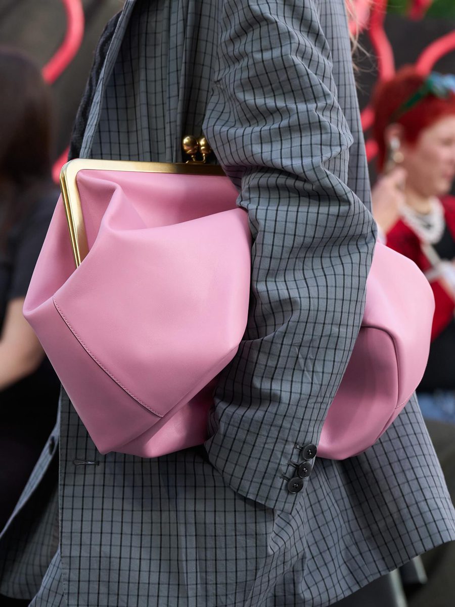 ランウェイ 【 COACH 】 キスロック フレーム バックパック COACH（コーチ）の「ラージ キスロック フレーム バッグ