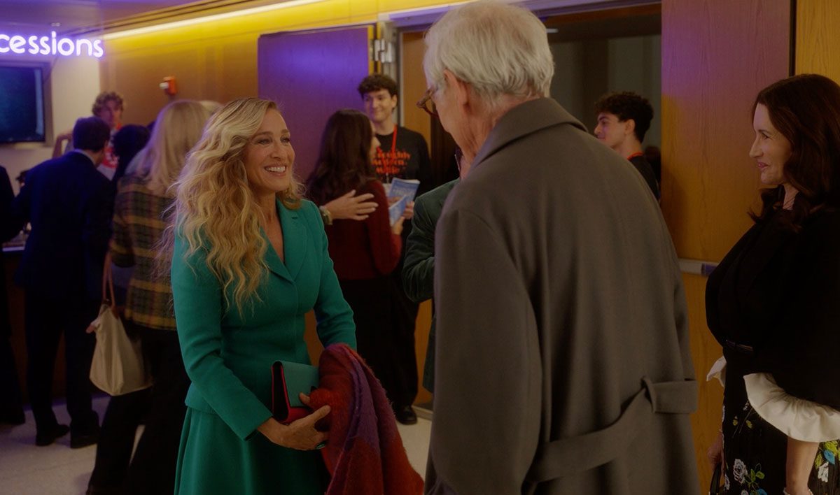 AJLT S03E11 04 Carrie Colorful Clutch AJLT S03E11 04 Carrie Colorful Clutch