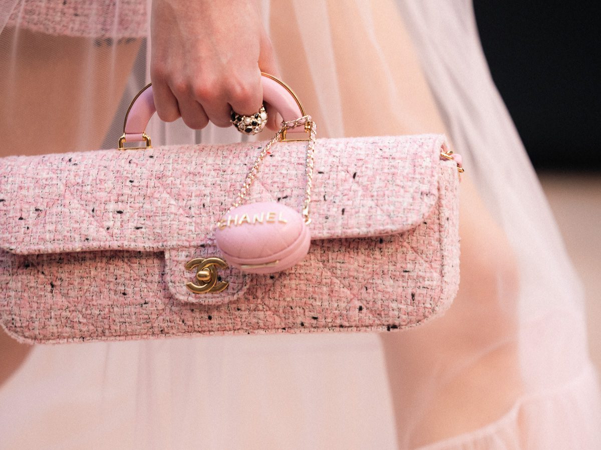 Chanel E W Clutch Fall 2025
