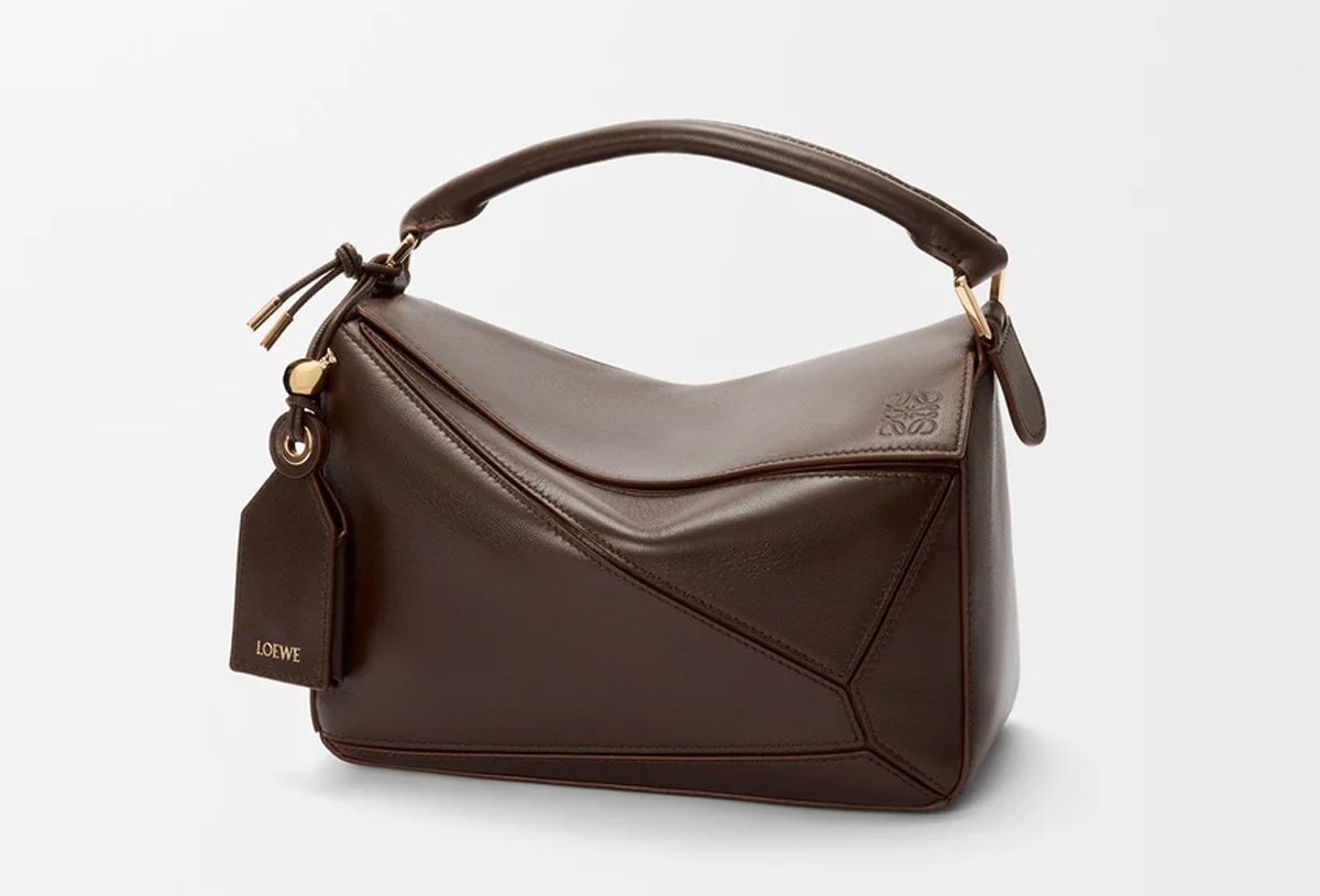 loewe Small Featherlight Puzzle bag in nappa lambskin in dark brownie loewe Small Featherlight Puzzle bag in nappa lambskin in dark brownie