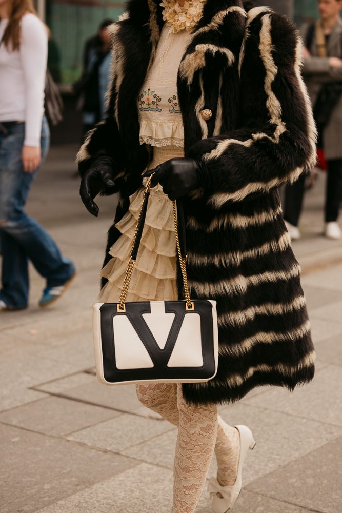 Best Valentino Bags Outside of Fall 2025 14 Best Valentino Bags Outside of Fall 2025 14