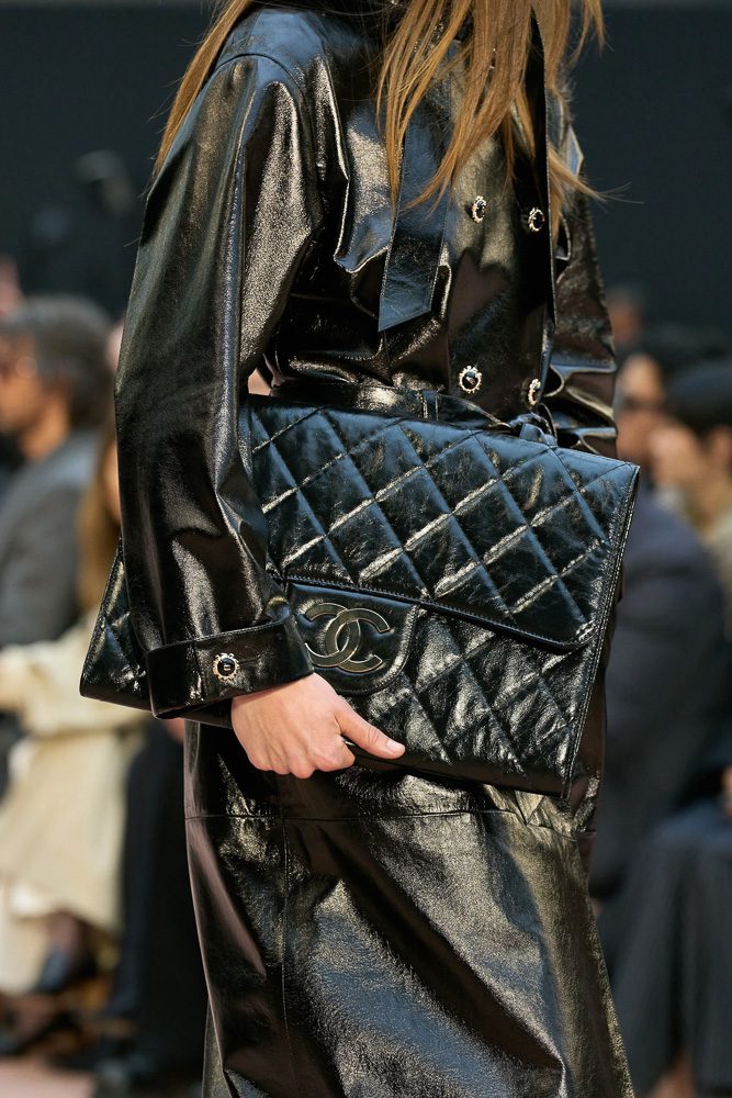 Chanel Fall 2025 Clutch 2