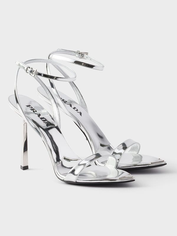 Prada Explore (01)