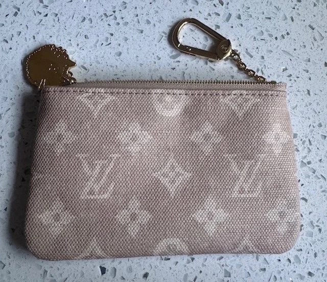 louis vuitton cat key pouch