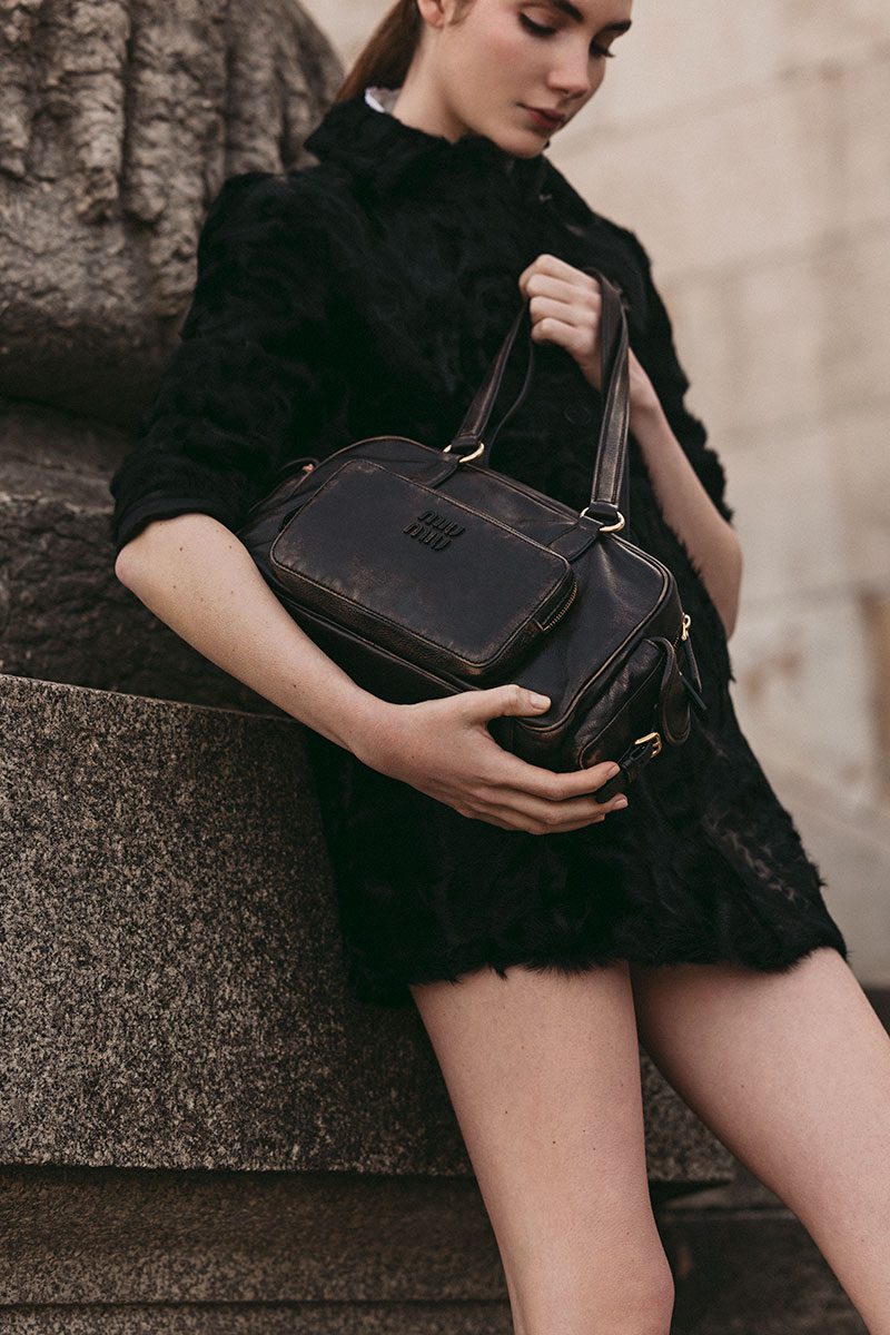 バッグ MIU MIU 90s leather pocket shoulder bag Miu Miu Pocket Shoulder Bag | Brown | FARFETCH