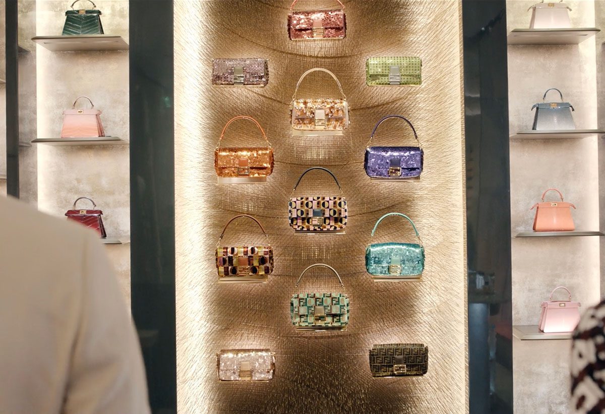 Emily in Paris S05E02 Fendi Baguette Wall