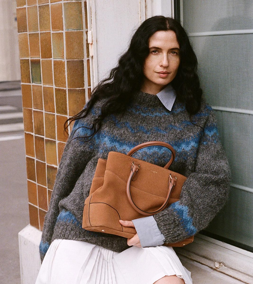Le Tanneur Romy large handbag in grained nubuck leather Le Tanneur Romy large handbag in grained nubuck leather