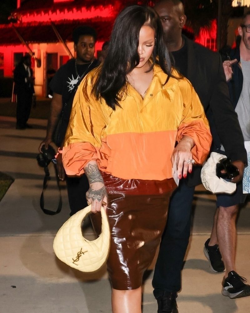 Rihanna Saint Laurent