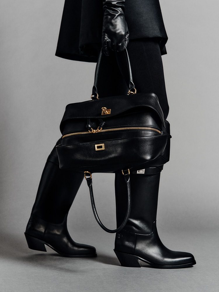 Balenciaga Pre-Fall 2026 Is a Technical Study of the Archives, Where Sporty Meets Chic 4 Balenciaga Pre Fall 2026 10