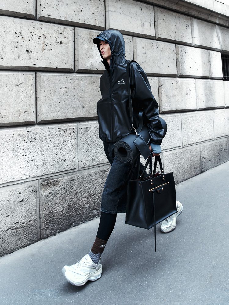 Balenciaga Pre-Fall 2026 Is a Technical Study of the Archives, Where Sporty Meets Chic 5 Balenciaga Pre Fall 2026 4