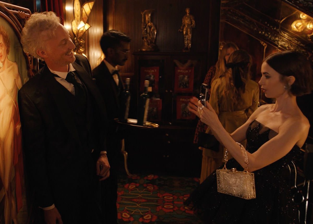 Emily in Paris S05E09 Emily Crystal Bag