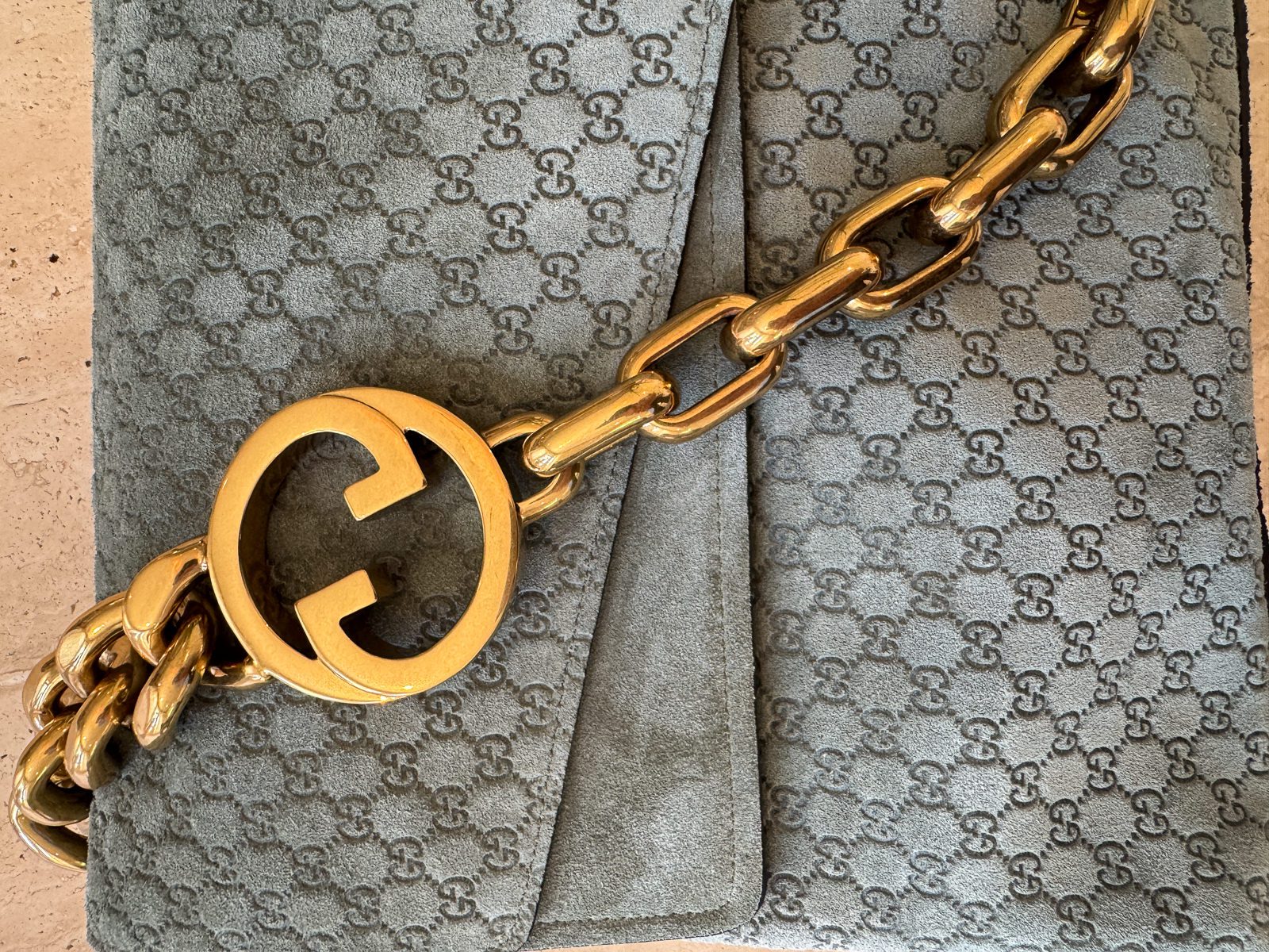 Gucci Large Shoulder Bag with Chain 4