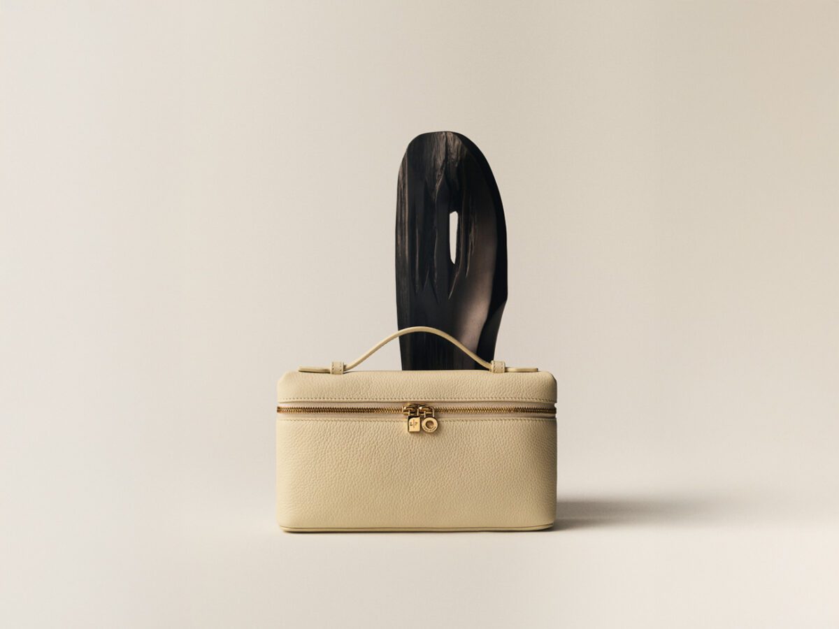 Front Page No Ads 7 Loro Piana Extra Bag