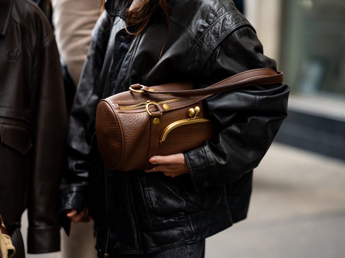Coach Kisslock Barrel Bag