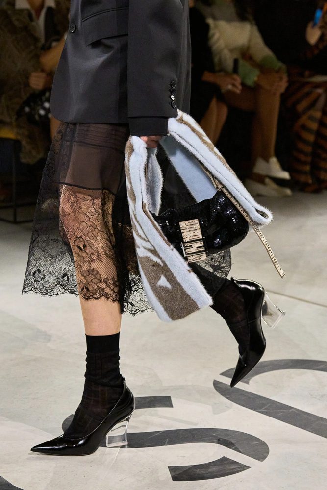 Maria Grazia Chiuri Reimagines Fendi for Spring 2026 with Iconic Baguettes 19 Fendi Spring 2026 Bags 14