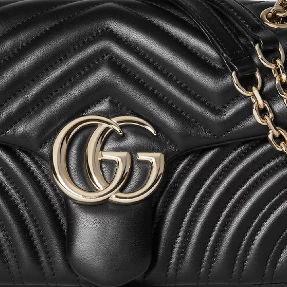 GG Marmont medium shoulder bag in black leather GG Marmont medium shoulder bag in black leather