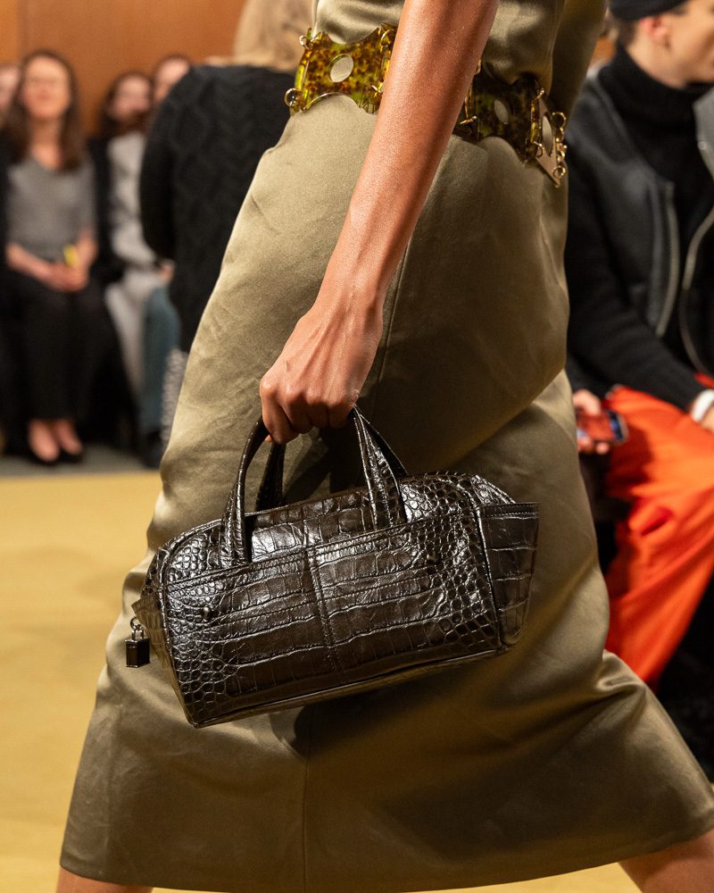 GUCCI、Tory Burch、Kate Spade 他 ブランドバッグまとめ Tory Burch Fall 2026 Melds Classic Silhouettes With A Touch Of