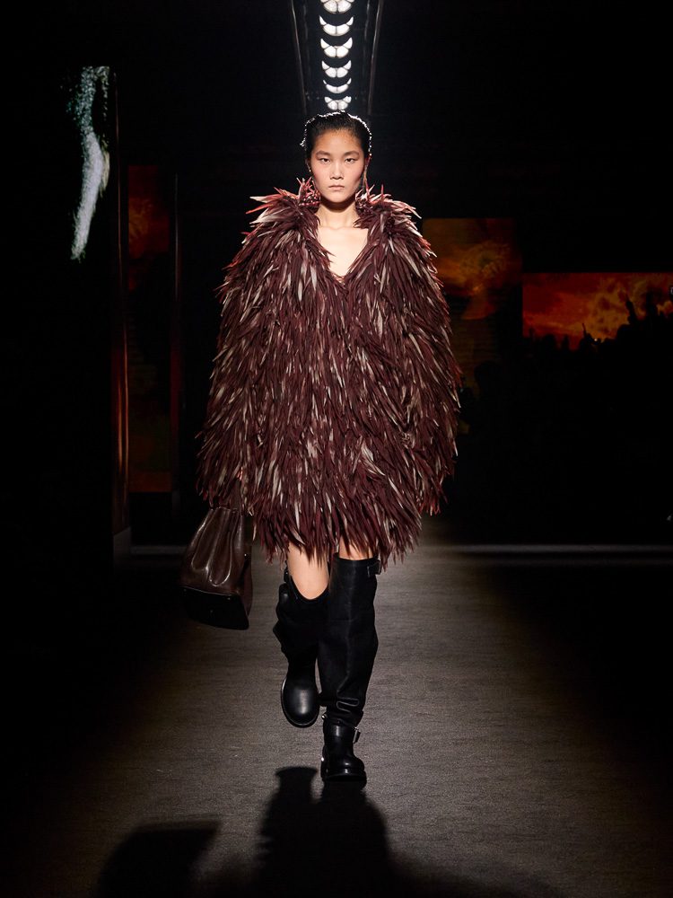 Pierpaolo Piccioli Illuminates Balenciaga's Next Chapter With New Bags and More for Fall 2026 9 Balenciaga FW 26 5