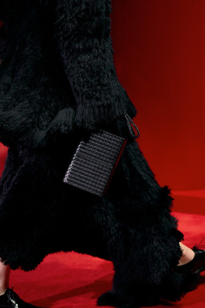 Statement Coats and Classic Intrecciato Ruled the Runway at Bottega Veneta Fall 2026 19 Bottega Veneta Fall 2026 33