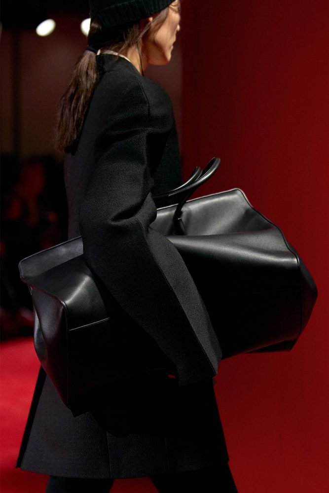 Statement Coats and Classic Intrecciato Ruled the Runway at Bottega Veneta Fall 2026 33 Bottega Veneta Fall 2026 48