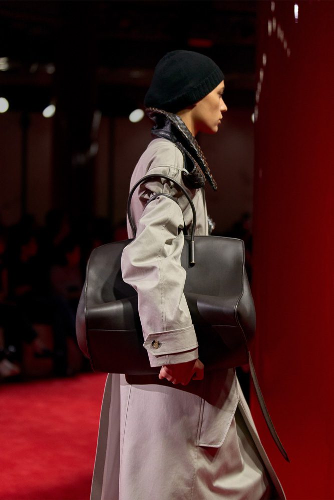 Statement Coats and Classic Intrecciato Ruled the Runway at Bottega Veneta Fall 2026 34 Bottega Veneta Fall 2026 49