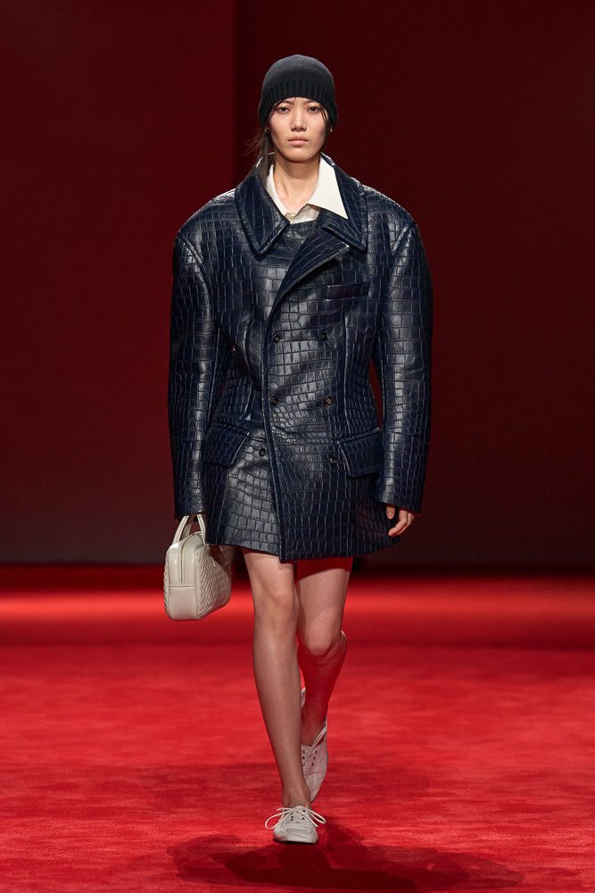 Statement Coats and Classic Intrecciato Ruled the Runway at Bottega Veneta Fall 2026 2 Bottega Veneta Fall 2026 Best Looks 6