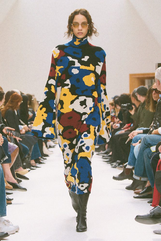 For Celine Winter 2026, Michael Rider Emphasizes That Confidence Is the Greatest Thing You Can Wear 10 CELINE FALL 2026 RUNWAY LOOKS 11