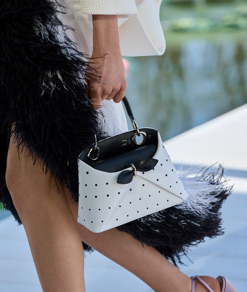 Jonathan Anderson Takes Us On a Delightful Garden Stroll for Dior Fall 2026 19 Dior Fall Winter 2026 Runway Bags 21