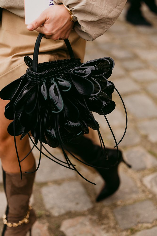 LOEWE FALL 2026 STREET STYLE BAGS 11 LOEWE FALL 2026 STREET STYLE BAGS 11