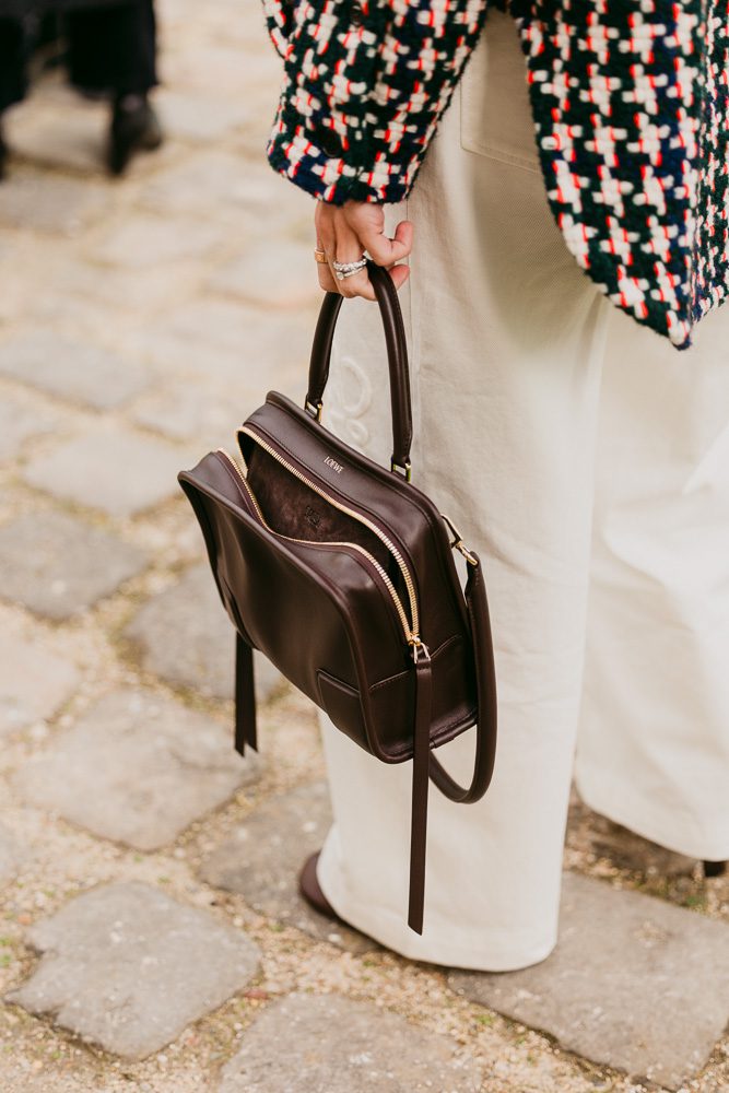 LOEWE FALL 2026 STREET STYLE BAGS 9 LOEWE FALL 2026 STREET STYLE BAGS 9