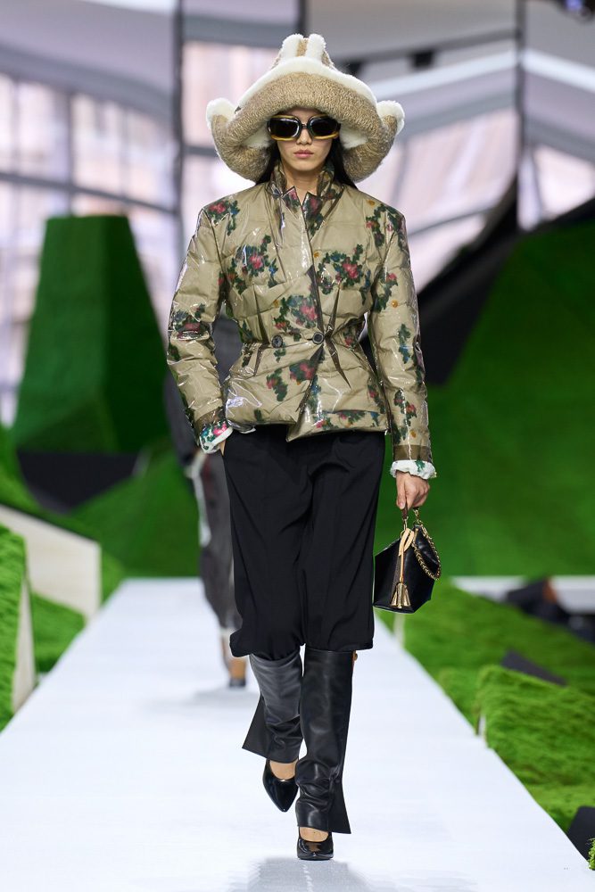 Inside the Mystical World of Louis Vuitton’s Nature-Inspired Fall 2026 Collection 4 LOUIS VUITTON FALL 2026 BEST LOOK IMAGES 2