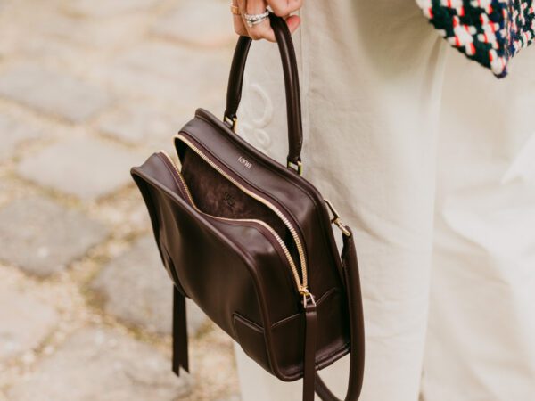 Loewe Amazona 180 Brown