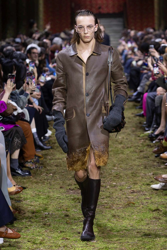 Miu Miu Fall 2026 Shows the Power of Reinventing What You Already Do Best 8 MIU MIU RUNWAY LOOKS FALL 2026 3
