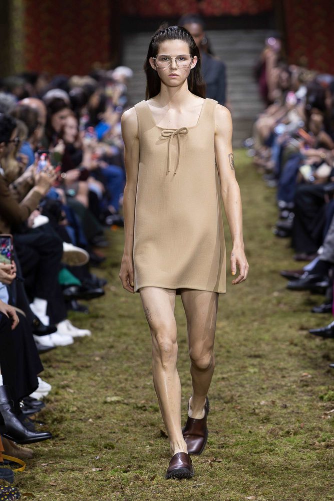 Miu Miu Fall 2026 Shows the Power of Reinventing What You Already Do Best 11 MIU MIU RUNWAY LOOKS FALL 2026 4