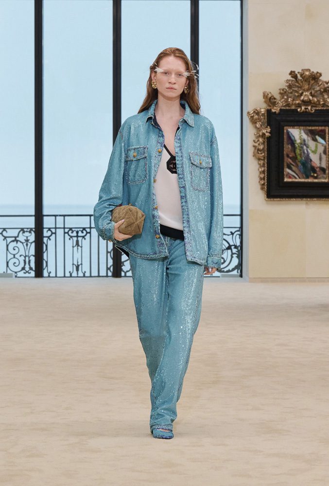 Matthieu Blazy Channels the Seaside Ease of Biarritz for Chanel Cruise 2027 11 Chanel Cruise 2027 Full Look Preview 11