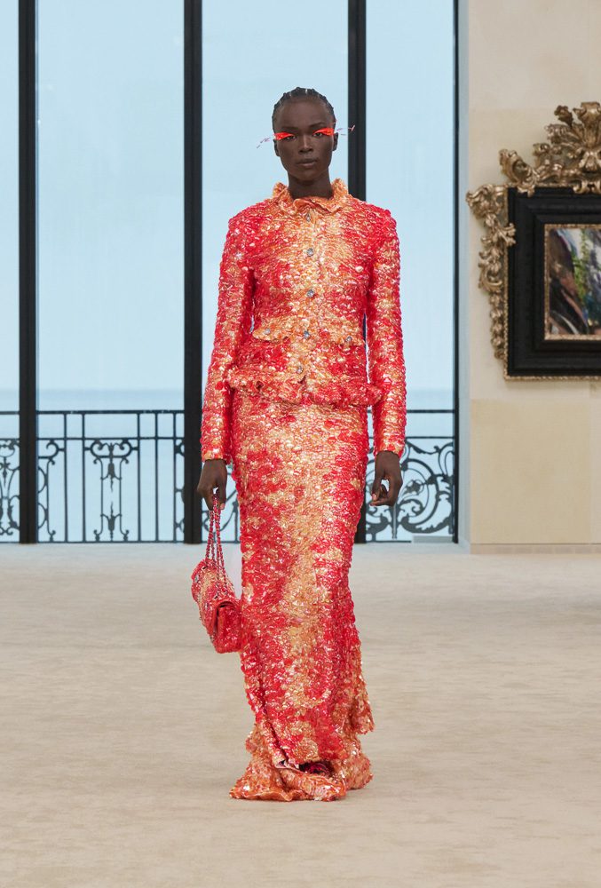 Matthieu Blazy Channels the Seaside Ease of Biarritz for Chanel Cruise 2027 18 Chanel Cruise 2027 Full Look Preview 18