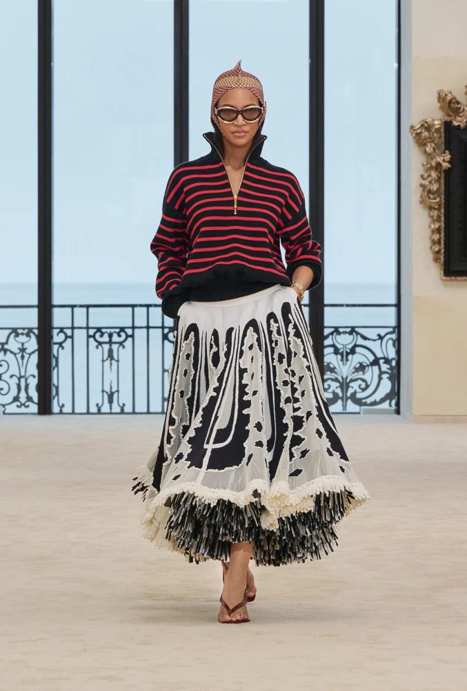 Matthieu Blazy Channels the Seaside Ease of Biarritz for Chanel Cruise 2027 7 Chanel Cruise 2027 Full Look Preview 7