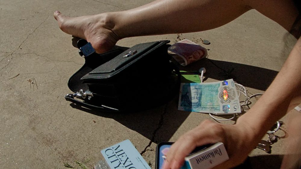 Throwback Thursday: Carrie Bradshaw's Little Prada Bag 1 CHARLIE XCX