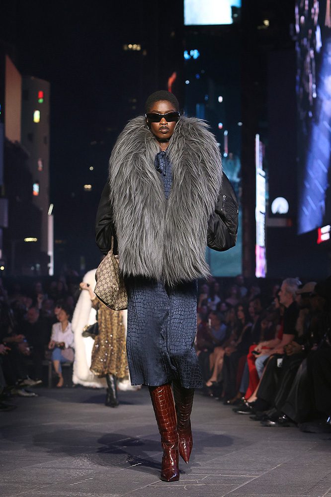 Chloé Bvlgari Gucci等　12点まとめ売り Demna Brings GucciCore To Times Square For Cruise 2027 | PurseBlog