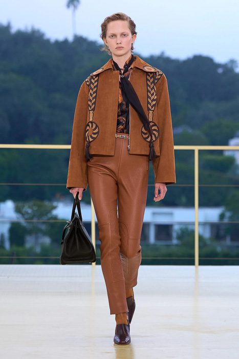 Resort 2027 is a Season of Reinvention for Hermès Ready-to-Wear 2 00005 hermes resort 2027 credit gorunway