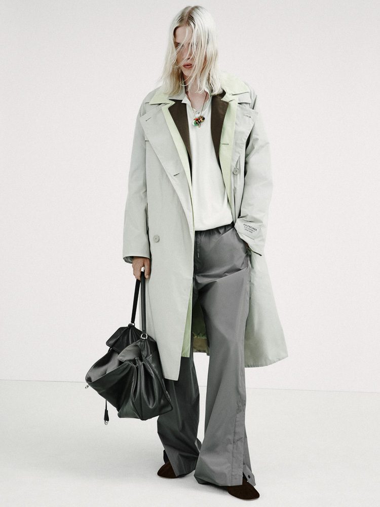 Pierpaolo Piccioli Reimagines Balenciaga's Couture Codes for Resort 2027 1 Balenciaga Resort 2026 Bags 1