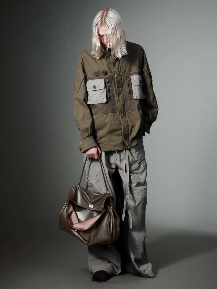 Pierpaolo Piccioli Reimagines Balenciaga's Couture Codes for Resort 2027 8 Balenciaga Resort 2026 Bags 16