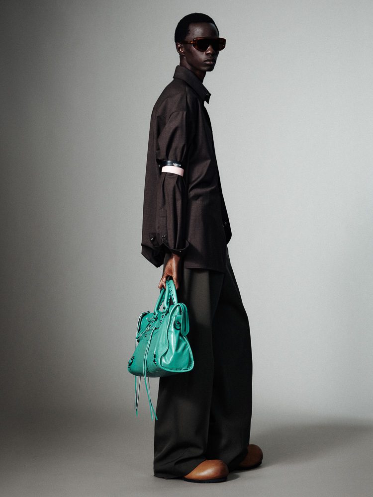 Pierpaolo Piccioli Reimagines Balenciaga's Couture Codes for Resort 2027 6 Balenciaga Resort 2026 Bags 17