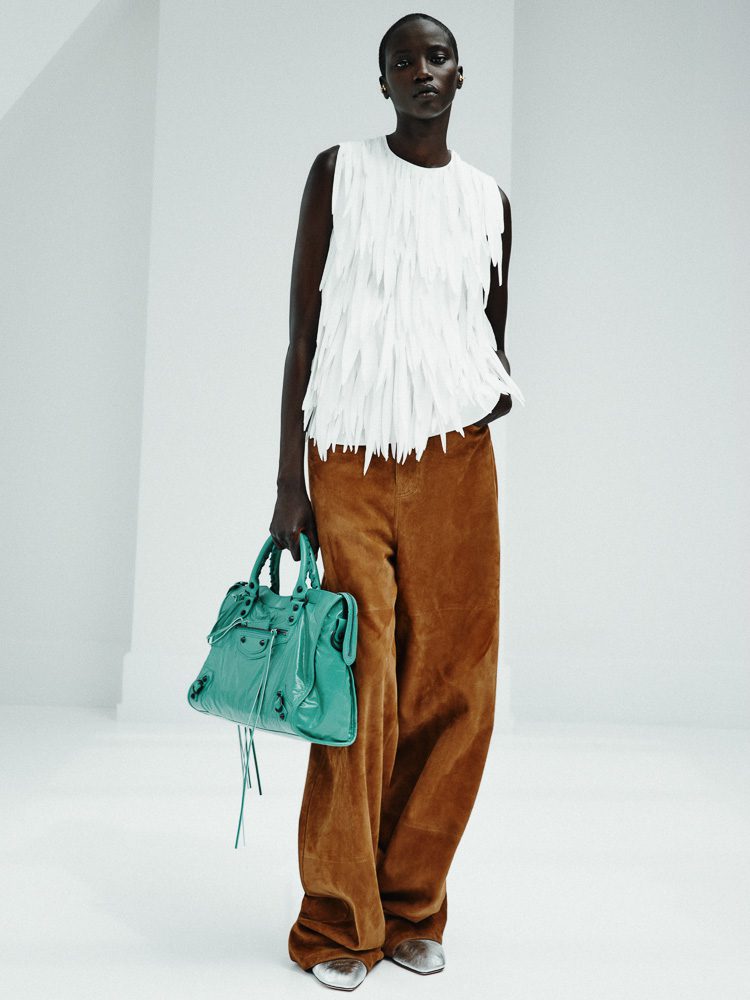 Pierpaolo Piccioli Reimagines Balenciaga's Couture Codes for Resort 2027 3 Balenciaga Resort 2026 Bags 6