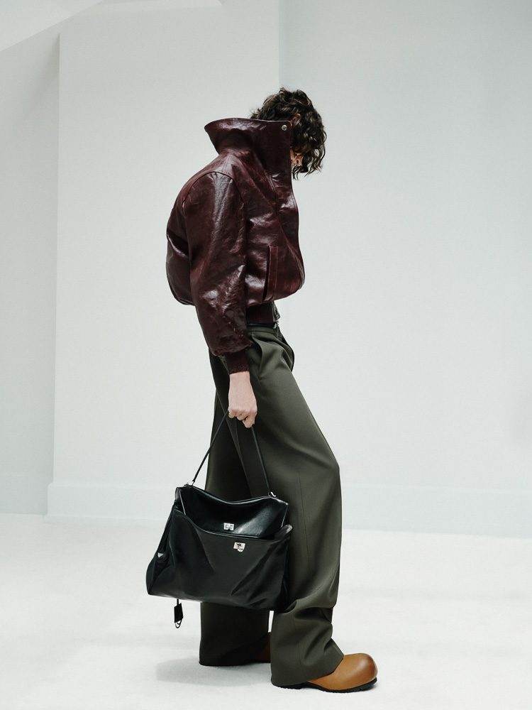 Pierpaolo Piccioli Reimagines Balenciaga's Couture Codes for Resort 2027 4 Balenciaga Resort 2026 Bags 7